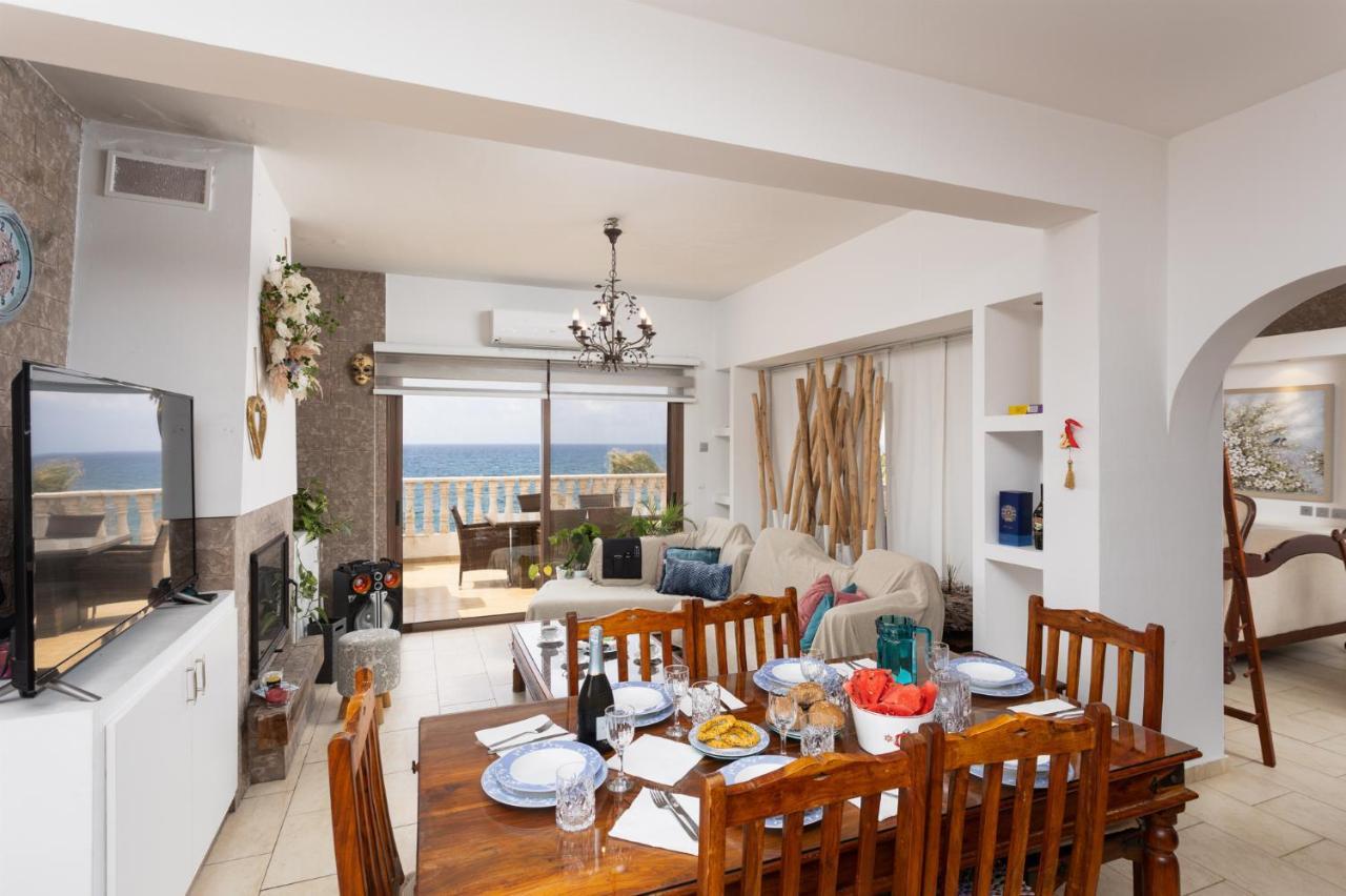Villa Beach Heaven Pomos Buitenkant foto