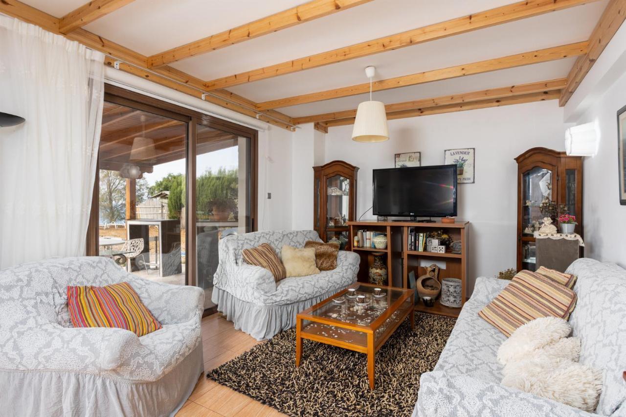Villa Beach Heaven Pomos Buitenkant foto