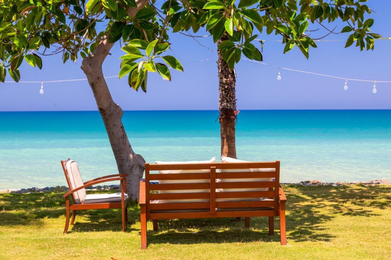 Villa Beach Heaven Pomos Buitenkant foto
