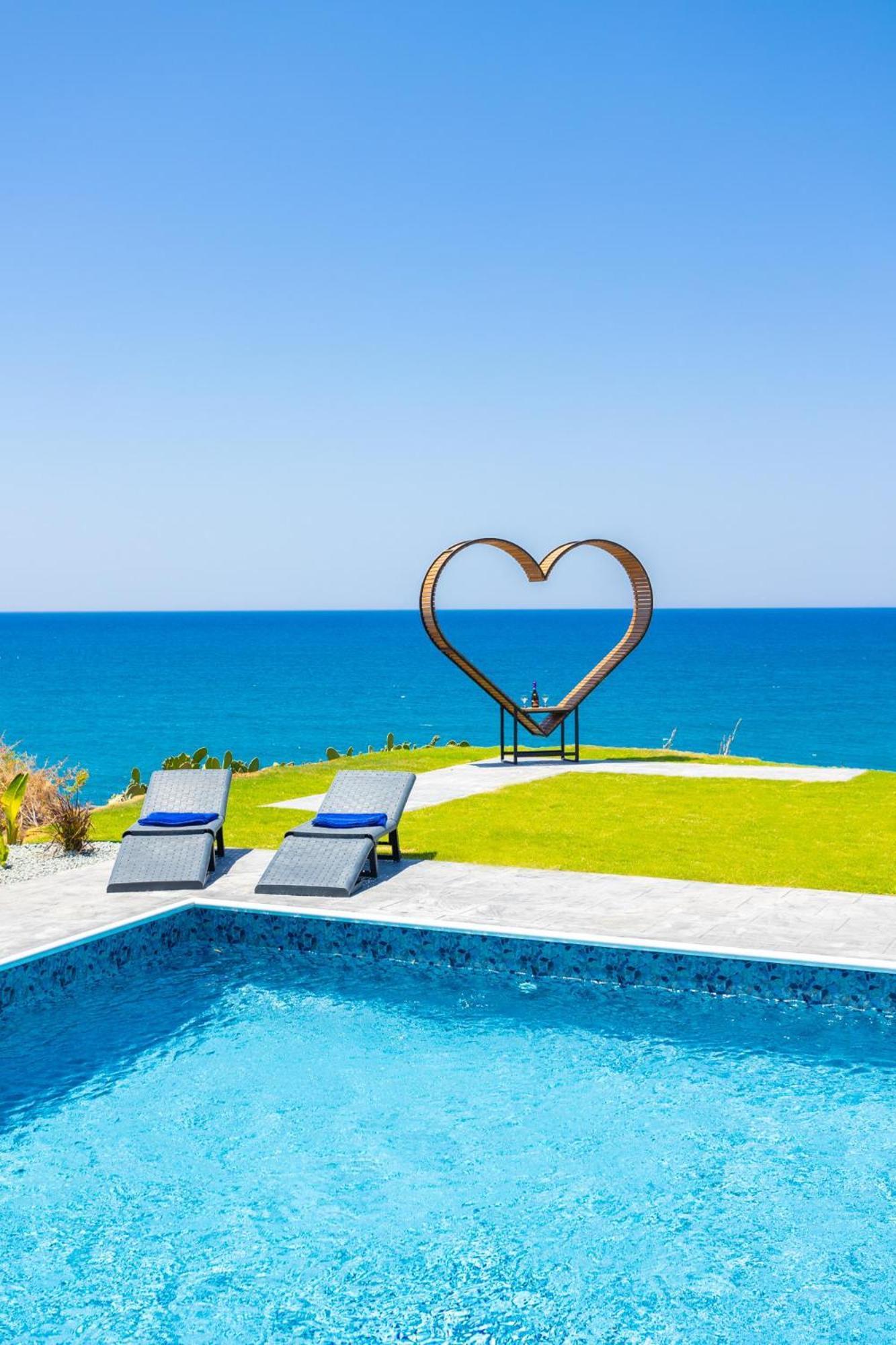 Villa Beach Heaven Pomos Buitenkant foto